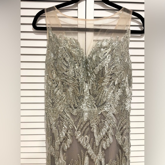 Tarik Ediz Gown- size 8 worn only once for 3 hours- like new! - Picture 8 of 12